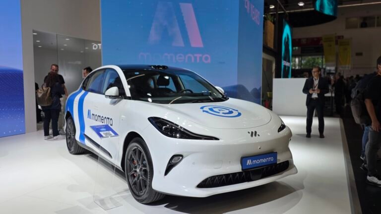 Chinese autonomous-driving firm Momenta rises 3% in Hong Kong debut