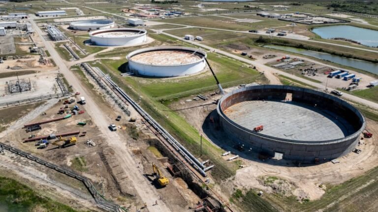 U.S. oil reserve stressed as emergency oil releases strain infrastructure
