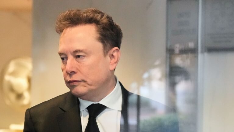 Elon Musk stocks take $1.5 trillion hit with fresh test in SpaceX lockup ahead