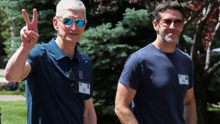 Tim Cook’s last earnings call comes at momentous time for Apple
