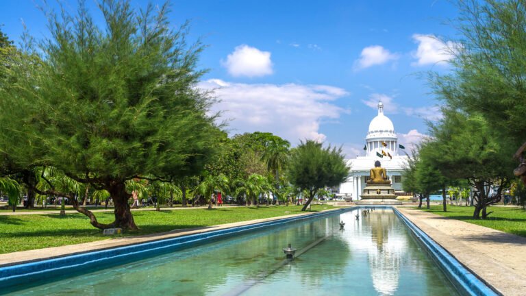 Places To Live Abroad Where You Don’t Have To Work
