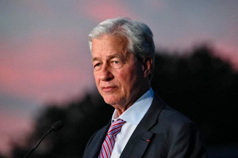 Read Elizabeth Warren’s Letter To Jamie Dimon About Epstein