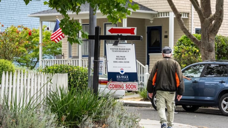 Mortgage rates are rising again