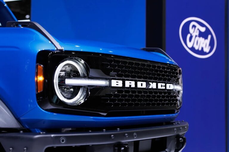 Ford Recalls 500,000 Broncos Over Engine Fire Risks—What To Know If You’re Affected