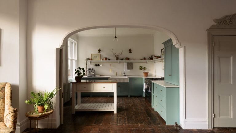 Habitat’s Versatile Trolley Is a Small Kitchen Savior |