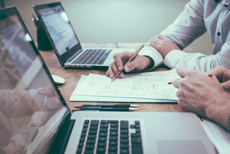 When Is It Efficient to Outsource Your Accounting?
