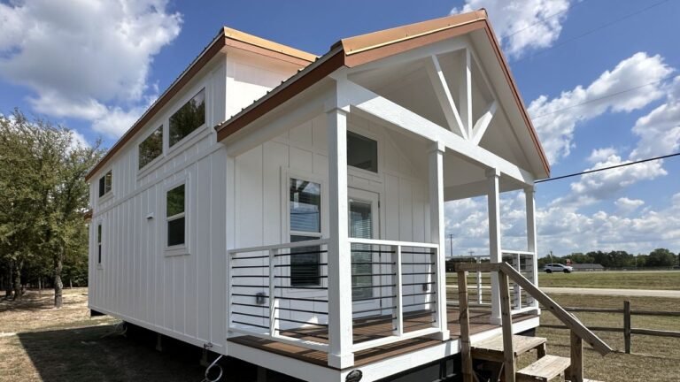 Cardinal Tiny House Fits in Fireplace, Island Kitchen and Porch