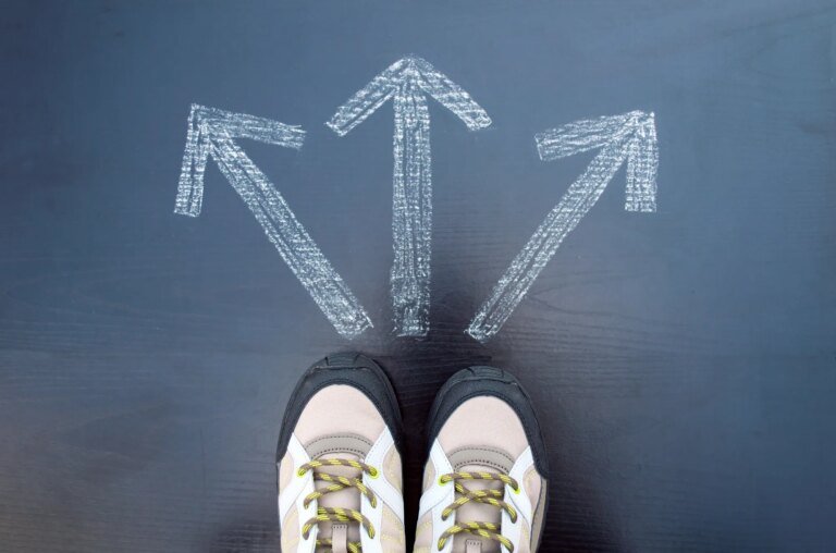 Simple Decisions: The Secret to a Calmer, More Organized Day