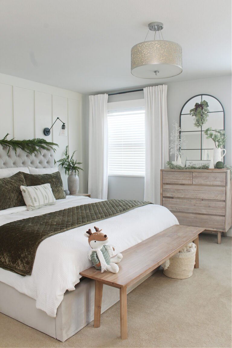 Green and White Christmas Bedroom Decor