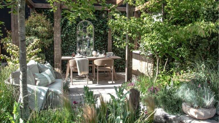 These Plants Will Make Your Porch Smell Incredible in July