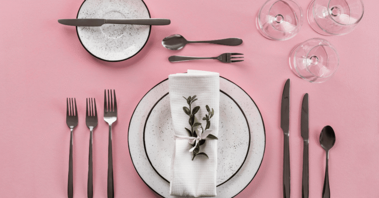 Countdown to Turkey Day: It’s Time to Invite the Guests