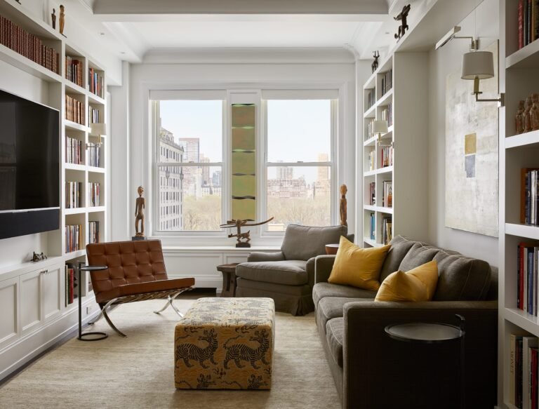 Small Apartment Decor and Furnishing Ideas the Pros Swear By