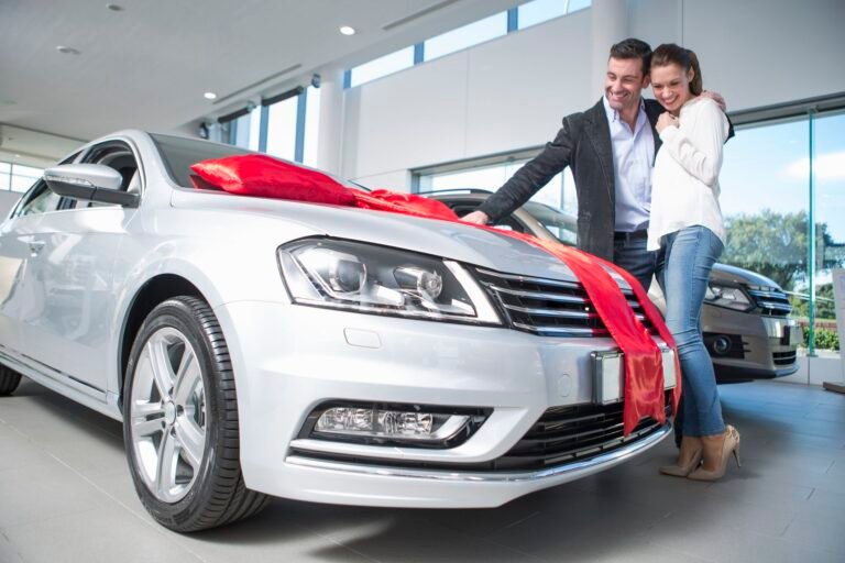 4 Ways to Save When Car Shopping in a Tough Market