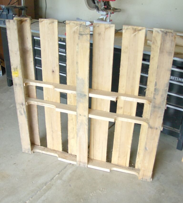 Old Shipping Pallet Turned Into Vertical Craft Storage That Freed Up an Entire Wall