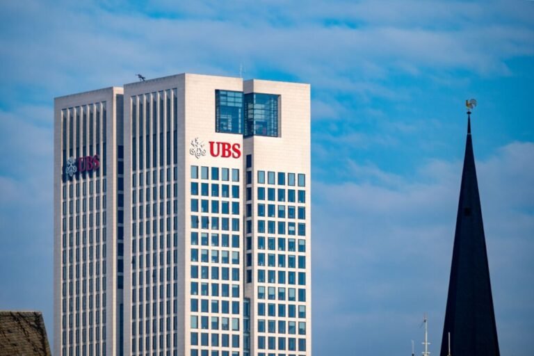 UBS client advice contributed to withdrawals from Blue Owl private credit fund