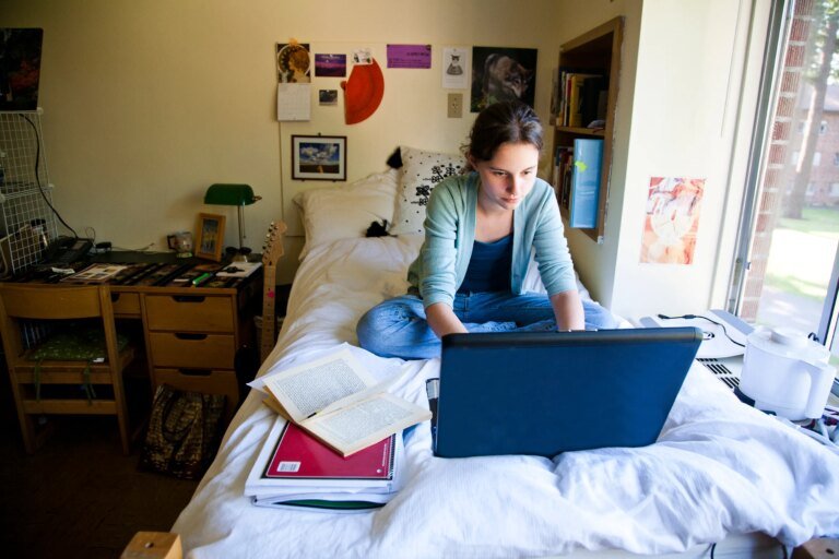 6 Best Scholarship Websites for College in 2026