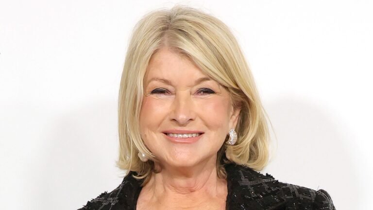Martha Stewart’s Kitchen Cabinets Perfect New England Style