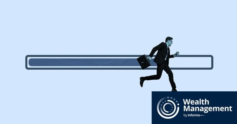 How Recruiters Help Advisors Navigate Information Overload