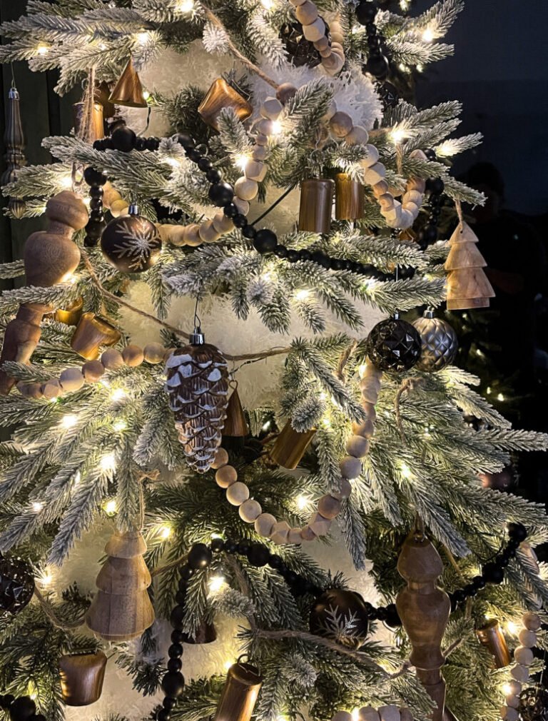 Cozy Moody Scandi Christmas Tree Decor
