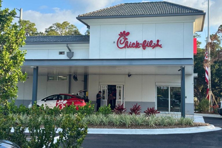 Dad’s Viral Chick-fil-A Menu Order Can Feed 5 for $45