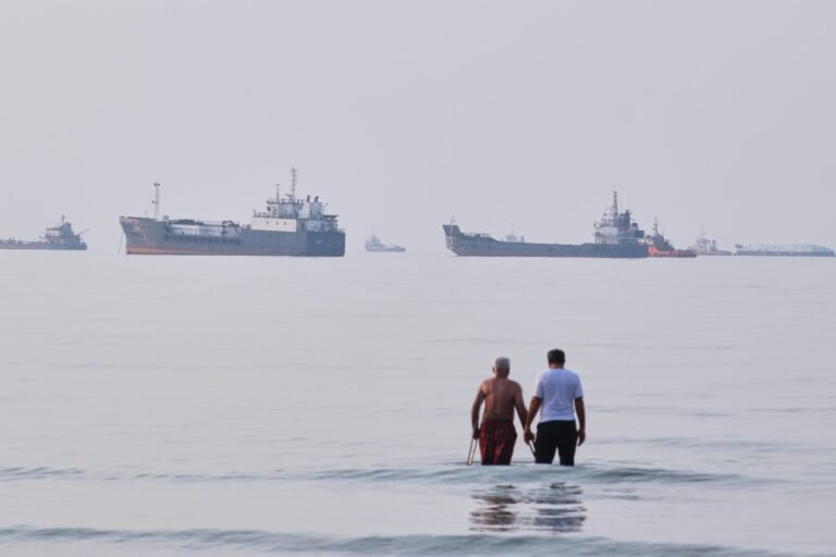 Iran Warns Strait of Hormuz Is a ‘Red Line’ and Will Resist Until the End