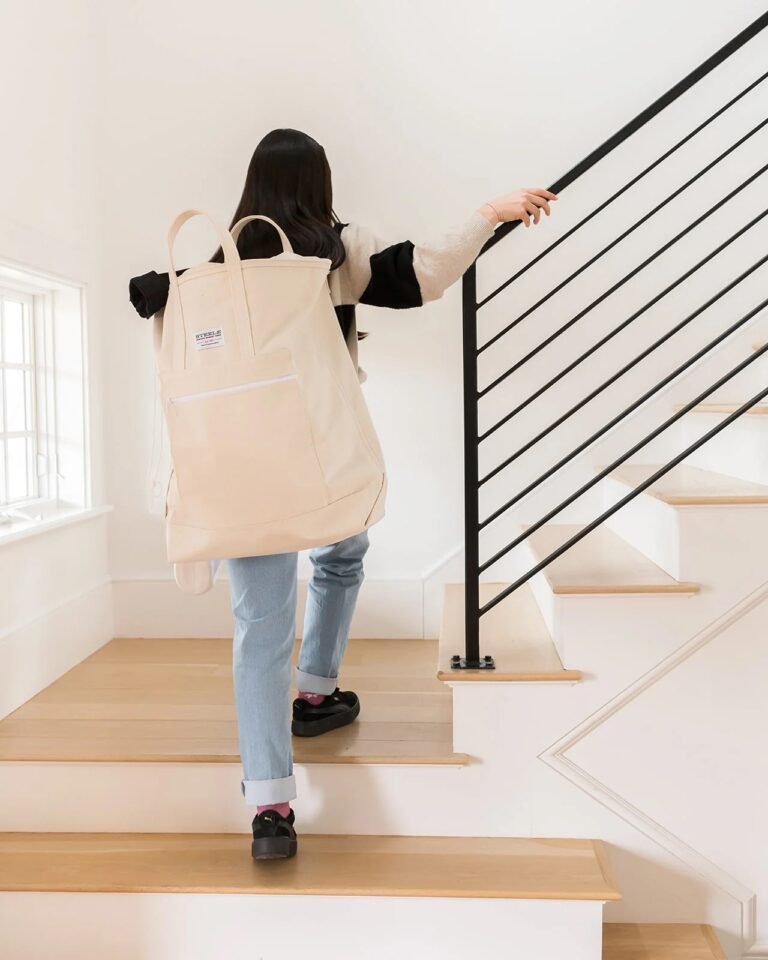 Object of Desire: An Easy-Lug Laundry Bag (Ideal for Apartment Dwellers)