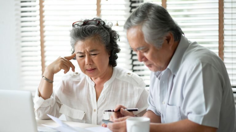 6 Warning Signs Your Retirement Budget Won’t Last 25 Years