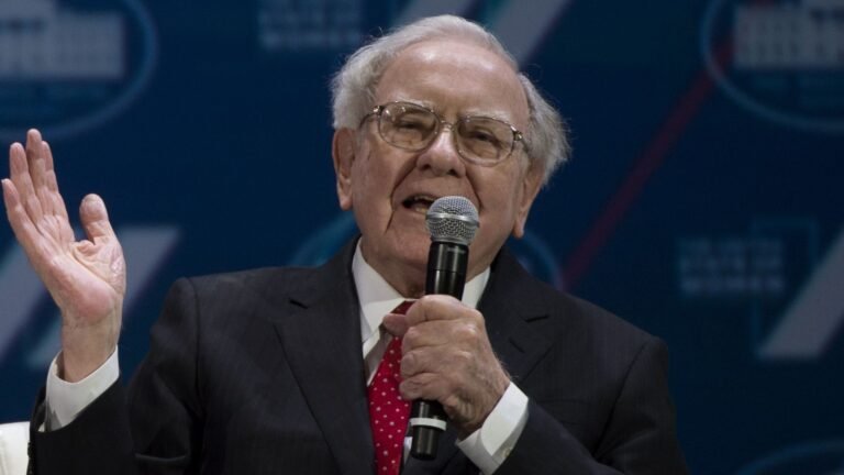 Warren Buffett’s Ideal Investment Strategy