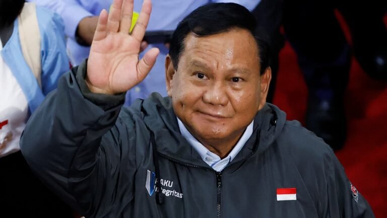 Indonesia’s growth ambitions questioned by economists