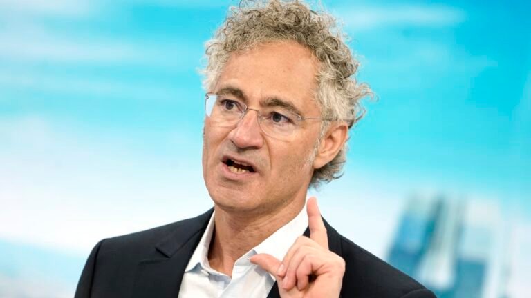 Palantir stock rises 27% on soaring commercial revenue, AI sovereignty