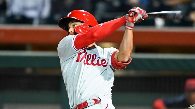 Phillies Castoff Sends Heartbreaking Message After Latest Move, ‘I Didn’t Like Myself’