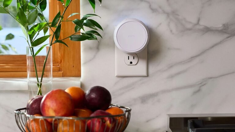 Pura’s New Plug-In Diffuser Reinvents Smart Home Scenting