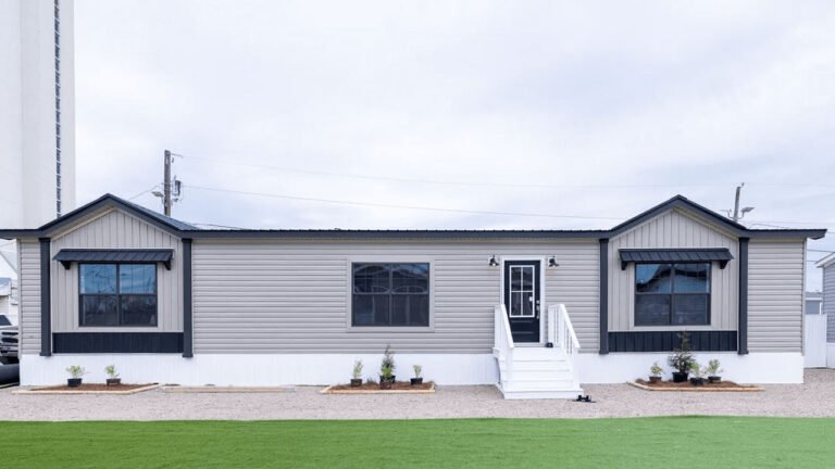 Anna Fae Tiny House has Bathtub, Dishwasher & Fireplace