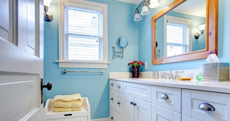 Bathroom Scrubdown: The Deep Clean Challenge Week 4