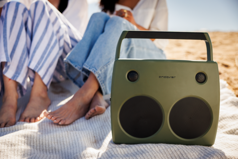 Andover Audio FreePlay Puts a Design Spin on Portable Hi-Fi
