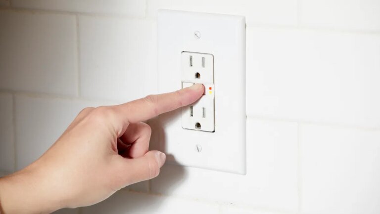 GFCI vs. AFCI Outlets: What’s the Difference?