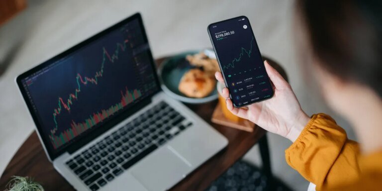 Bitcoin is having a great month—but Solana is doing even better as coin soars above $100