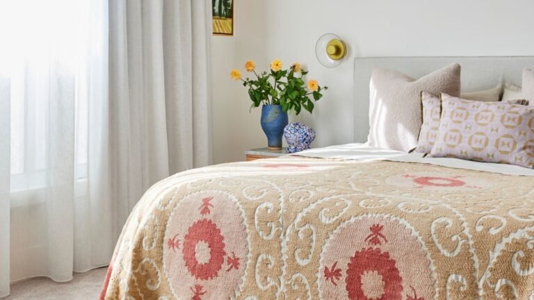 How to Style Patterned Quilts and the Designs That Work