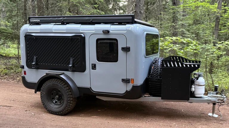 Motsmann Engineering Launches Wood-Free Squaredrop Camper