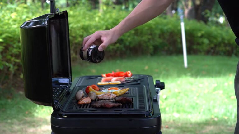 New Foldable Outdoor Kitchen has Grill, Griddle & 2 Cook Modes