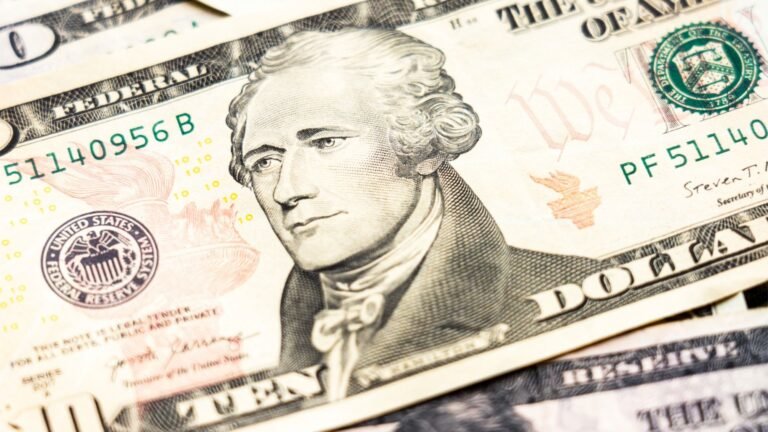 6 Really Old Money Lessons That Are Still Relevant Today