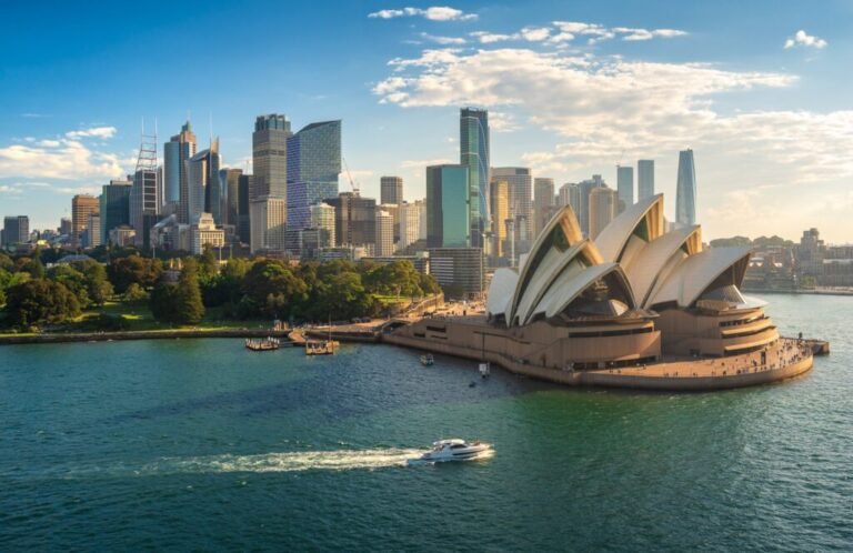Australian private credit manager CVS Lane suspends redemptions