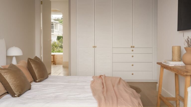 Should Your Bed Face the Door? A Feng Shui Master’s Advice