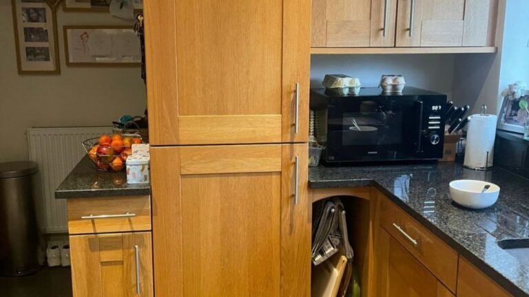These Oak Kitchen Cabinets Look Completely Different With Cashmere Paint