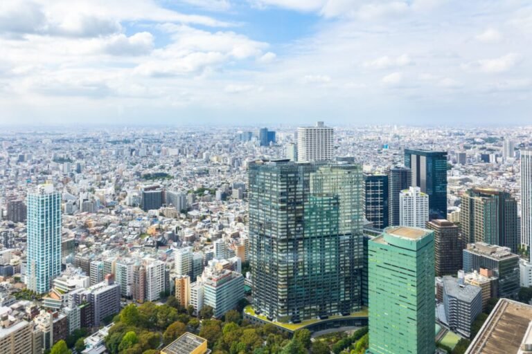 KKR hires JPMorgan veteran to drive Japan wealth expansion