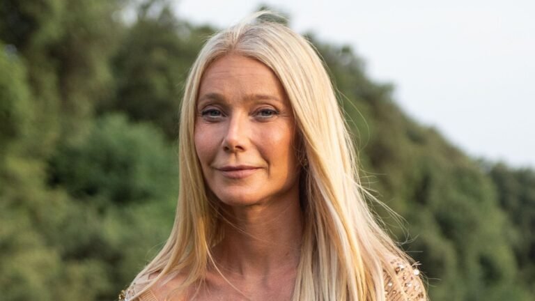 Gwyneth Paltrow’s Terracotta Pots Redefine Fall Patio Style
