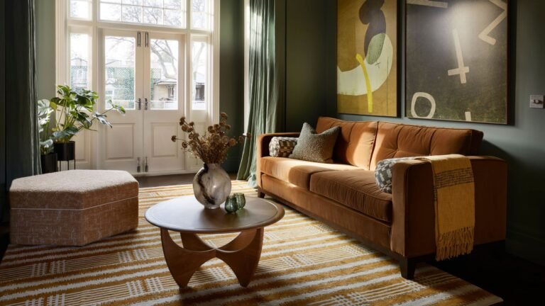 The Rug-to-Coffee Table Ratio Interior Designers Always Use