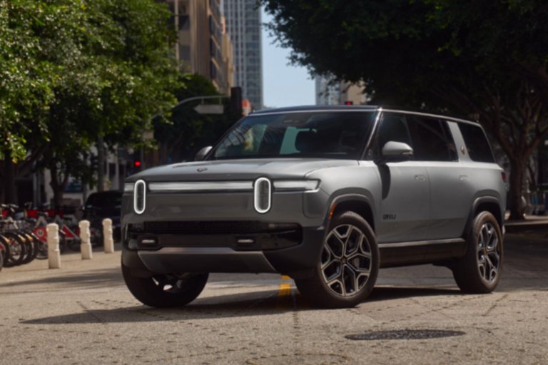 Rivian’s Electric SUV Just Got Its Most Requested New Feature