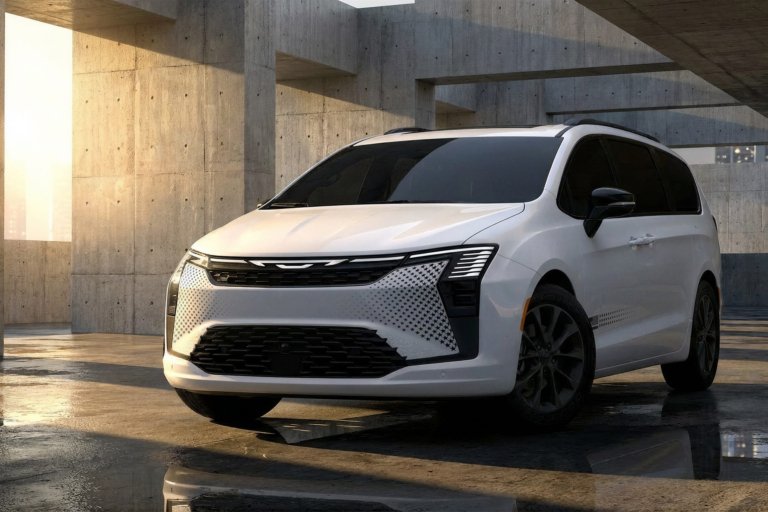 Stellantis Recalls 900,000 Vehicles over Camera Bug