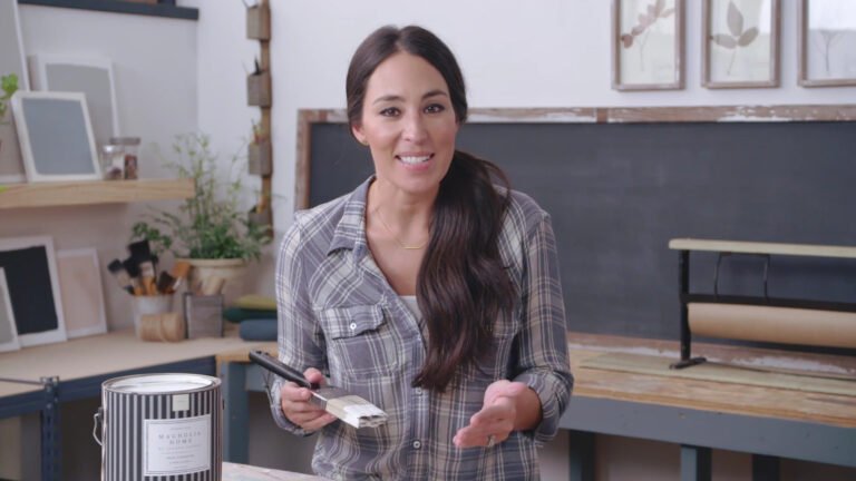The Joanna Gaines-Favored Paint Color That’s Dominating Today’s Trends